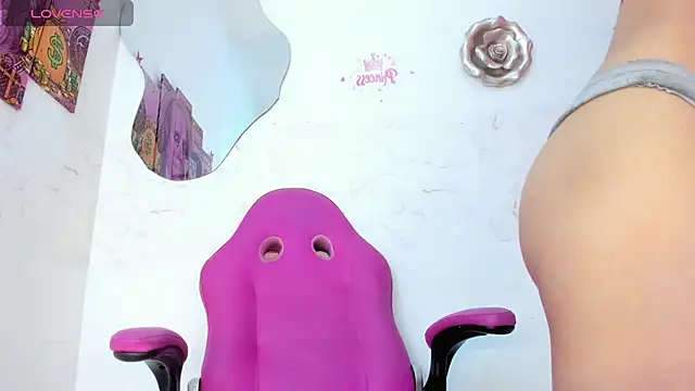 sofiaa_cardenas Chat XXX in diretta