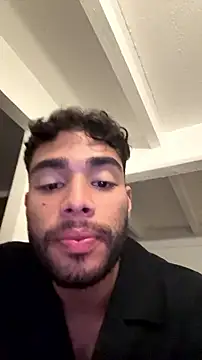 AlejandroGreco's Live XXX Chat