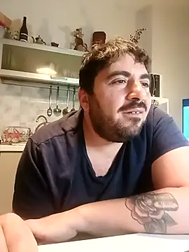 XXX chat uživo modela bear_skinny