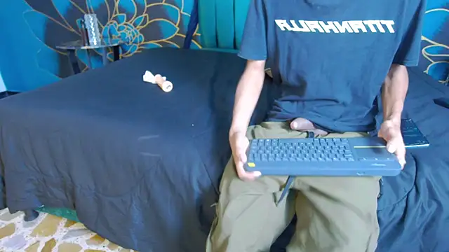 maxi_max0 élő XXX-chatje