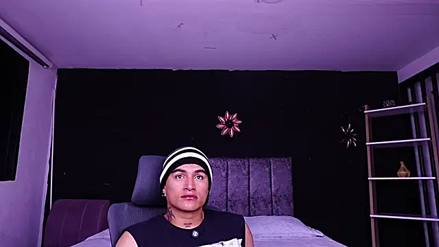 LiamDeep live XXX chat