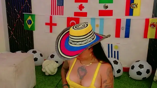 EmmyEvans1 live XXX chat
