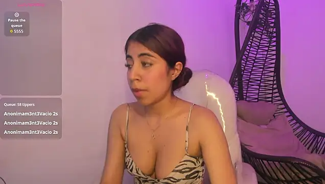 Chat +18 de lunitaa18 ao vivo