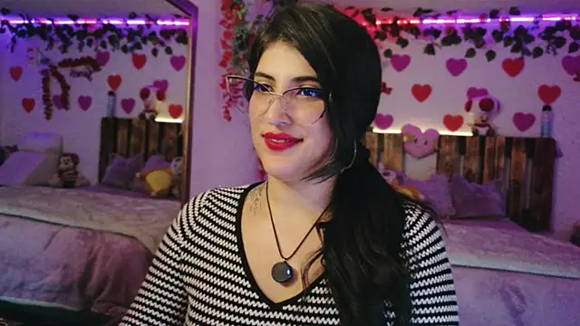 Chat +18 de AzaharJaan ao vivo