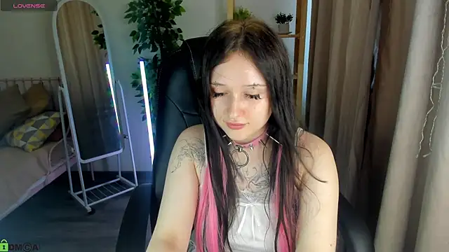 Emma-Blissa Live XXX Chat