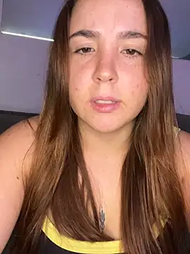 AMORINHA_S2_ Adlı Modelin Canlı XXX Sohbeti