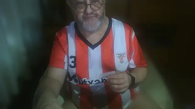 Koldo70 Adlı Modelin Canlı XXX Sohbeti