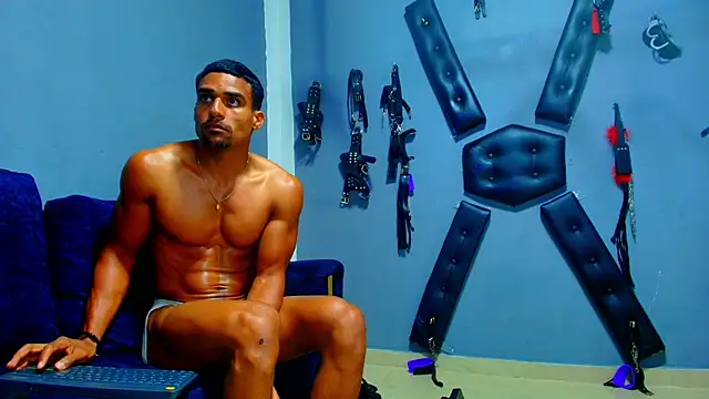 Chatroom XXX en direct de adonisdios22