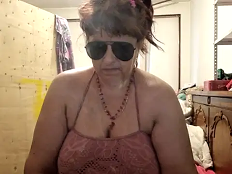 Samantha_Squirt@xh লাইভ XXX চ্যাট