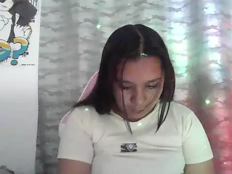 Charis_21's Live XXX Chat
