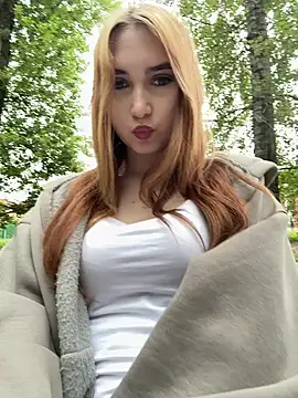 XXX chat uživo modela MarlboroWeb