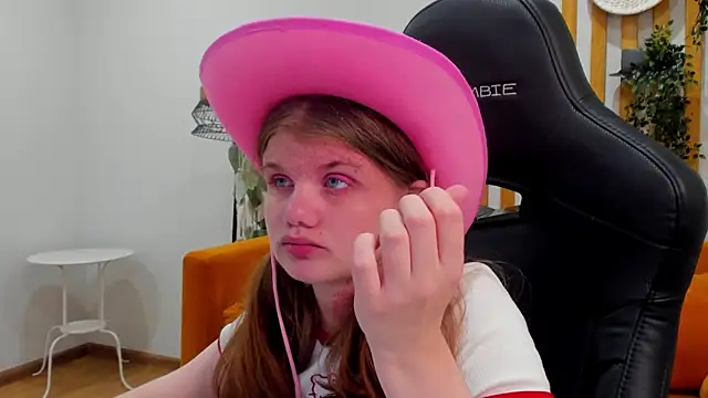 ChloeHalses Chat XXX live