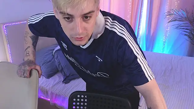 e1v1sn Live XXX chat