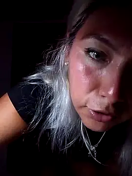 XXX chat uživo modela Aurora3xxx