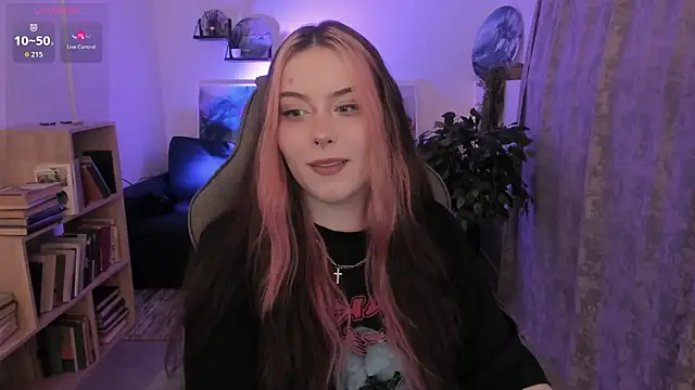 CoraMiel Live XXX-Chat