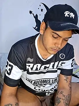 Saul_88 Live XXX Chat