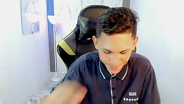 sombra_18 Adlı Modelin Web Kamerası Şovu