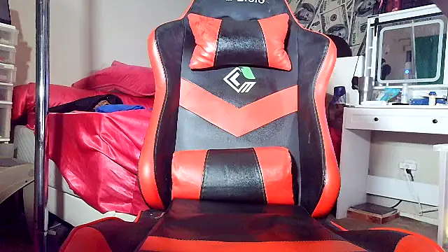 sugahfreeee's Live XXX Chat
