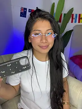 XXX chat uživo modela LinnaGardenia