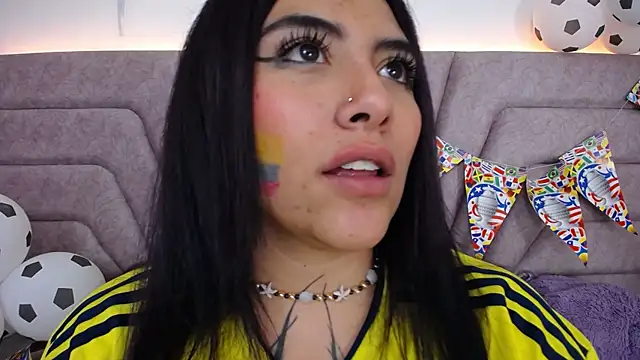 Chat +18 de Jessica_Kraftt ao vivo