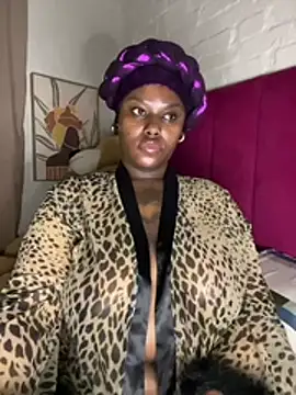 QUEEN_NOBUHLE_FEMDOM_777 Adlı Modelin Web Kamerası Şovu