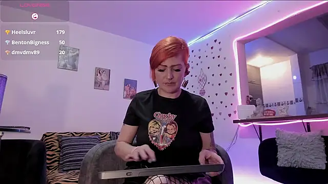 Maria_fernandaxxx_ élő XXX-chatje
