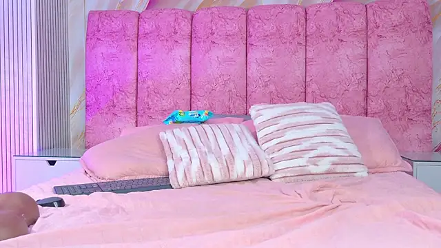 Chat XXX ao vivo de emmacurvy