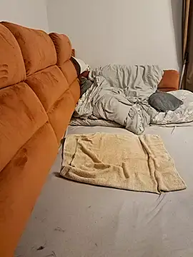 XXX chat uživo modela kugi44