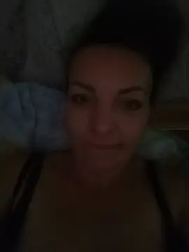PrettyAngell_'s Live XXX Chat