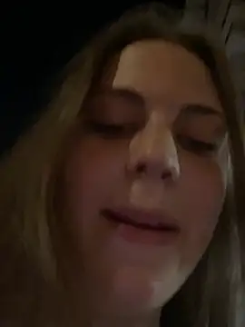 Chat XXX en directo de elliepixie
