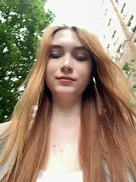 MarlboroWeb Adlı Modelin Canlı XXX Sohbeti