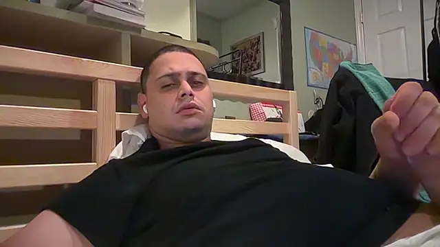 X7B9Q2L Webcam Show