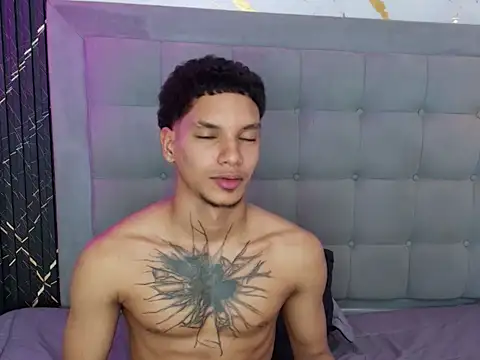 Chat XXX ao vivo de kai_storm77