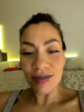SamyJones9's Live XXX Chat