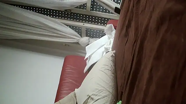 Ragahotitalia Live XXX-Chat