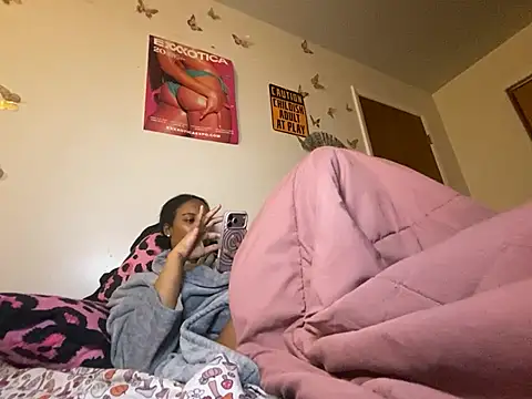 LeBimbo Adlı Modelin Canlı XXX Sohbeti