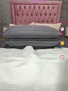 XXX chat uživo modela VixenRoyaleX