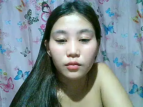 SexyAsianPussy4u élő XXX-chatje