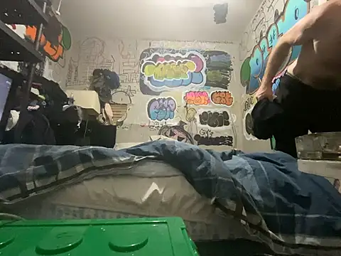 הופעת וובקאם של gothboiplzty