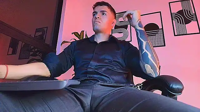 ALPHA_DOMINUS_ Live XXX-Chat
