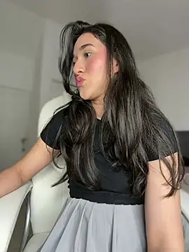 julieta_jhonss' Live XXX Chat