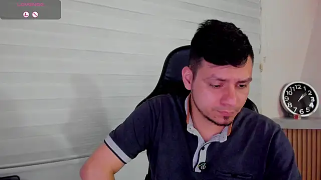 Rick_Adams' Live XXX Chat
