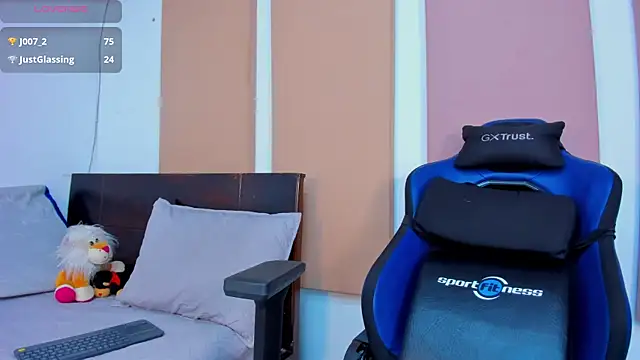 XXX chat uživo modela abbyblairs3