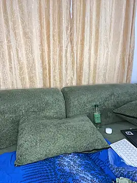 PrettyNaughty_'s Live XXX Chat