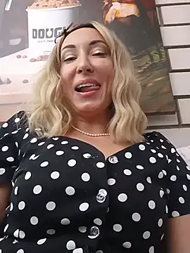 Онлайн чат XXX _AliceWine_