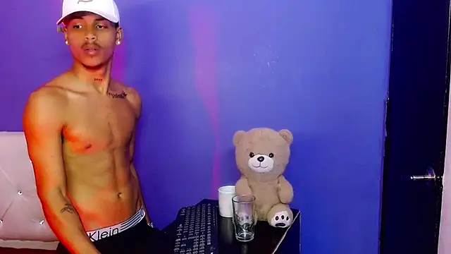 Angel_foxc13 Live XXX-chat