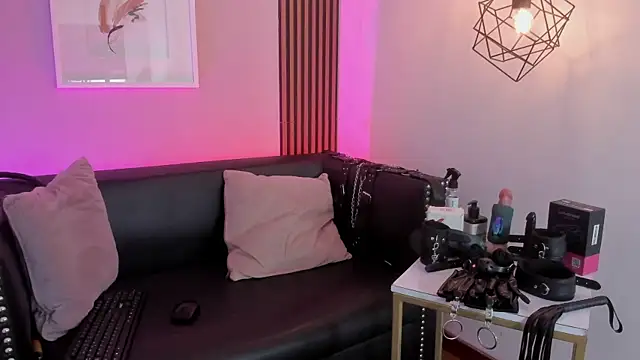 Maximoking26 Live XXX-Chat