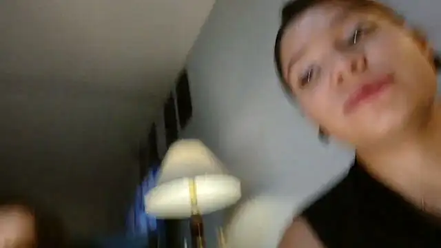 3littles' Live XXX Chat
