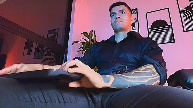 Pokazy przed kamerką – ALPHA_DOMINUS_