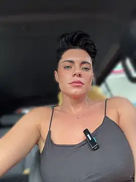 LukeLouHarvey's Live XXX Chat
